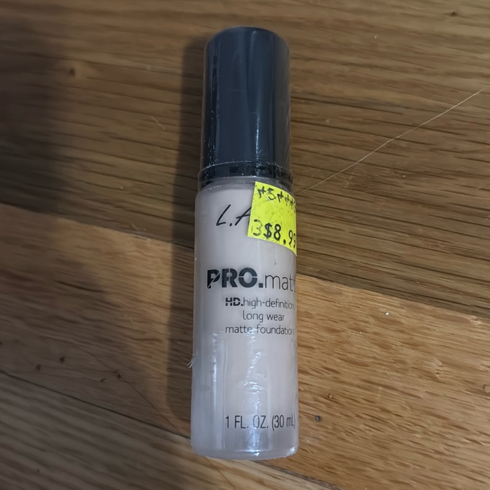 Brand new foundation la pro
